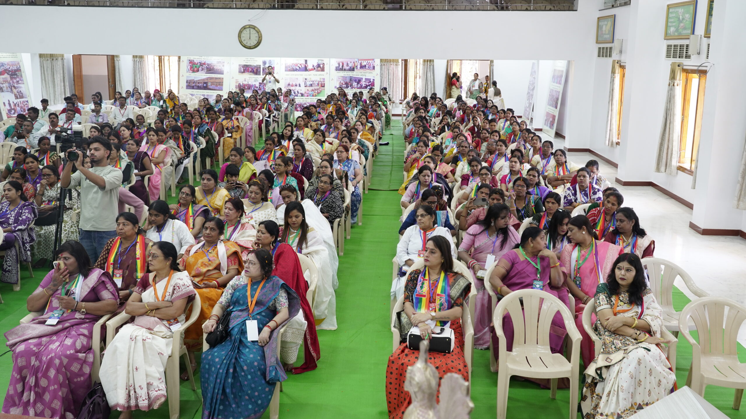 Image gallery marquee